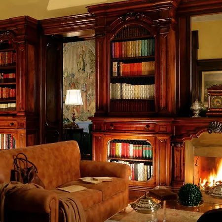 Casa de hóspedes Spalletti Trivelli - Small Luxury Of The World 4*