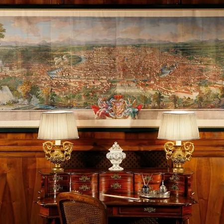 Casa de hóspedes Spalletti Trivelli - Small Luxury Of The World 4*