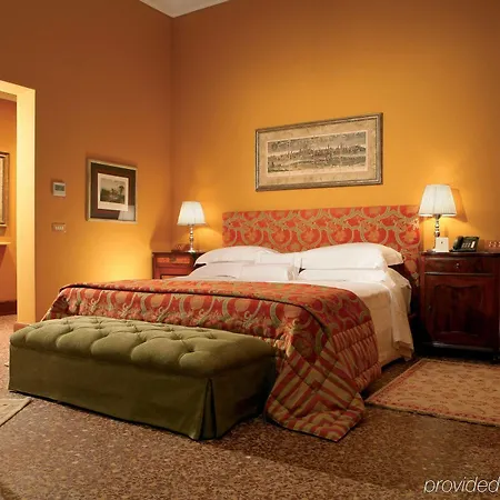 Spalletti Trivelli - Small Luxury Of The Word Affittacamere 5*